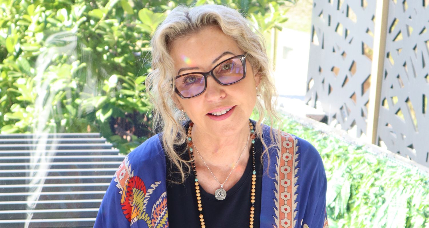 About Mary Redmond Readings